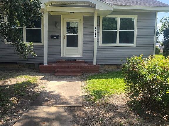 2nd image of 2400 17th St