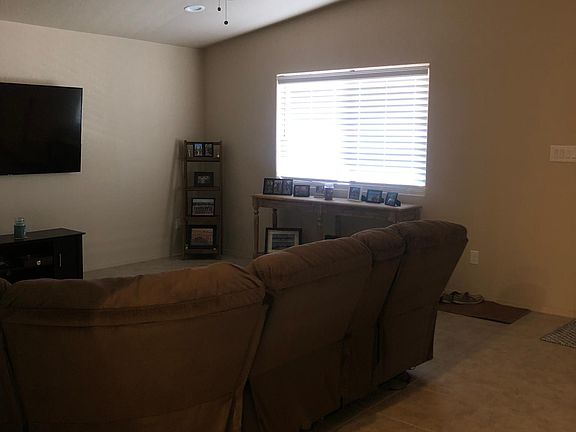 3rd image of 10138 E 33rd Ln