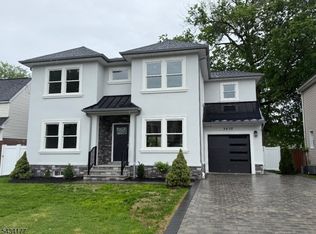 26-02 Urban Pl, Fair Lawn, NJ 07410