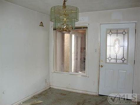 4th image of 1127 Gainard St