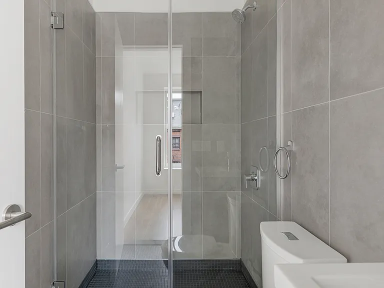 37 Carmine St #5A — Photo 7