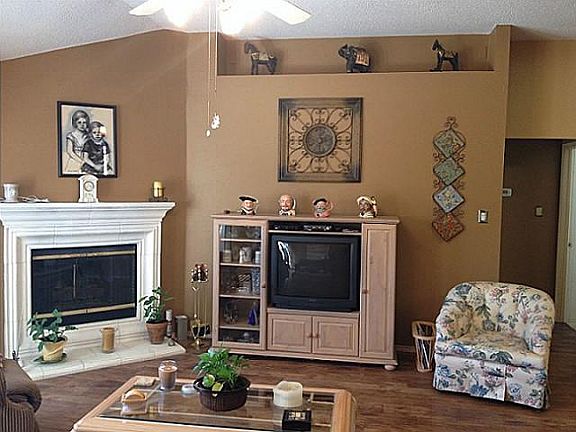 5th image of 2206 Greensborough Ln