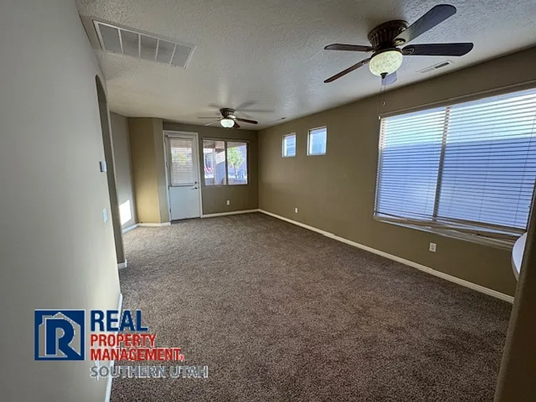 3395 E Sweetwater Springs Dr — Photo 3