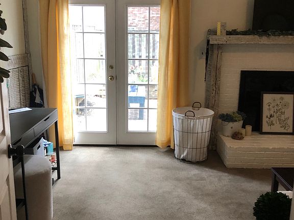 2nd image of 4185 University Dr #3