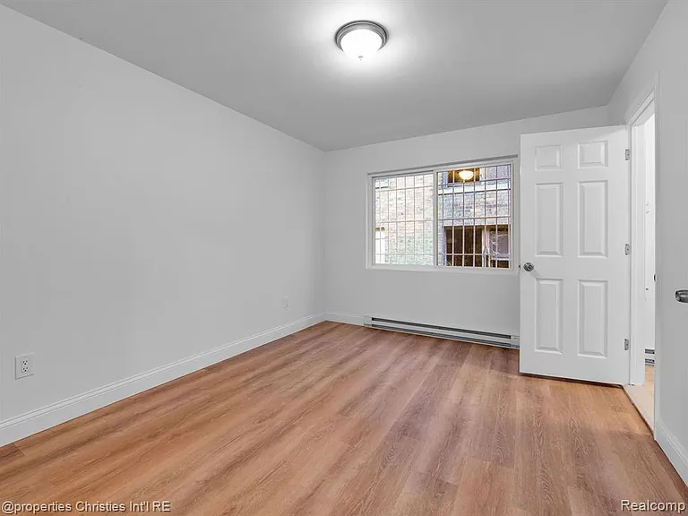 44 Highland St #2 — Photo 18