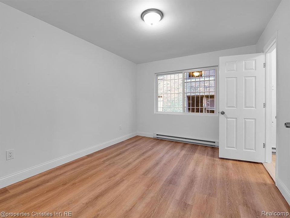 44 Highland St #8, photo 18