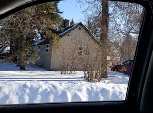 208 3rd St NE, Wadena, MN 56482