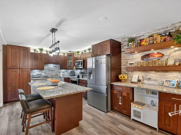 1523 15th Lane #D, Greenacres, FL 33463