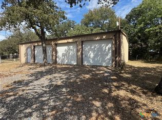 2802 W 4th St, Cameron, TX 76520