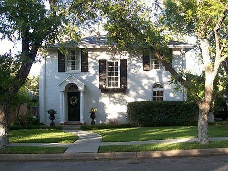 1st image of 310 S Bishop St