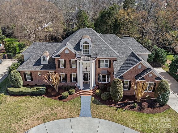 2nd image of 1511 Churchill Downs Dr