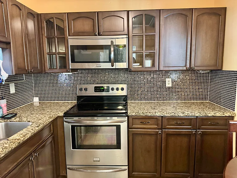 1800 SW 81st Ave #1307 — Photo 8