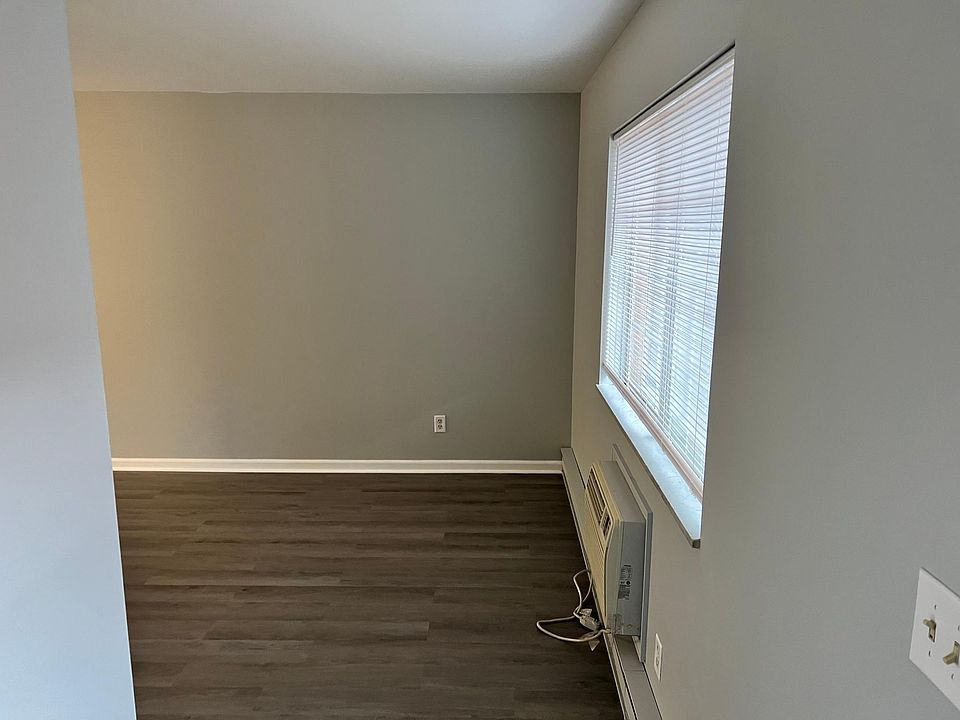 1st image of 5455 Dunmore Dr