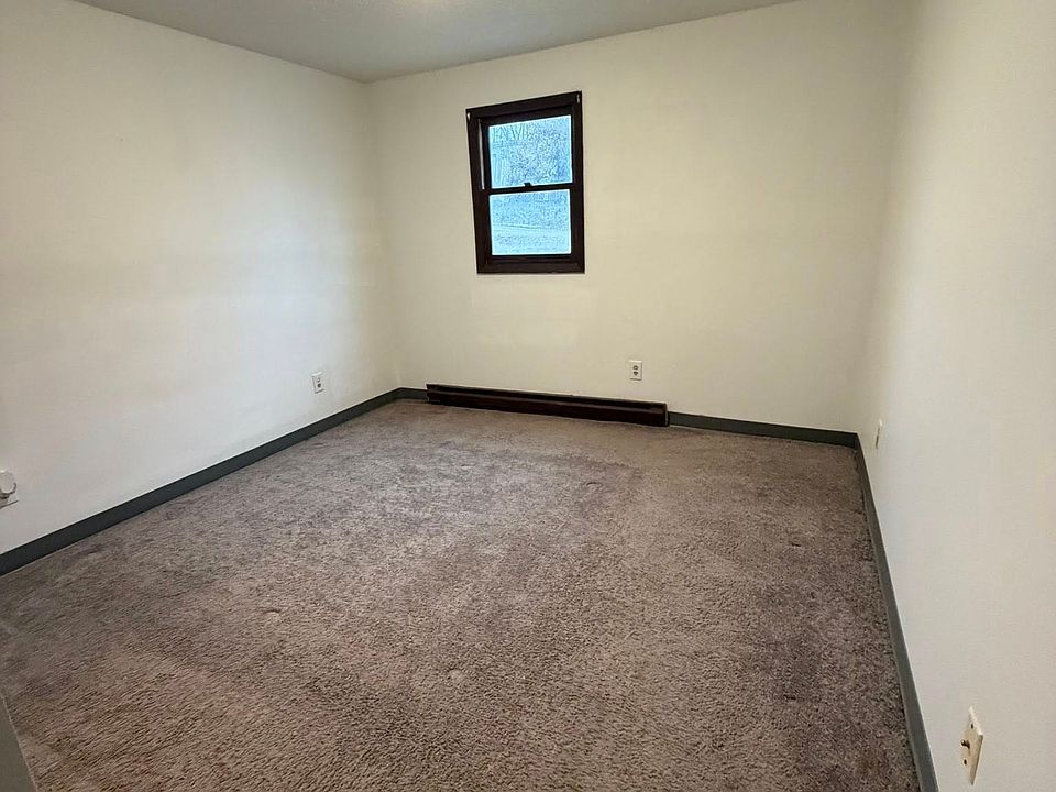 1st image of 3114 E Pike #F