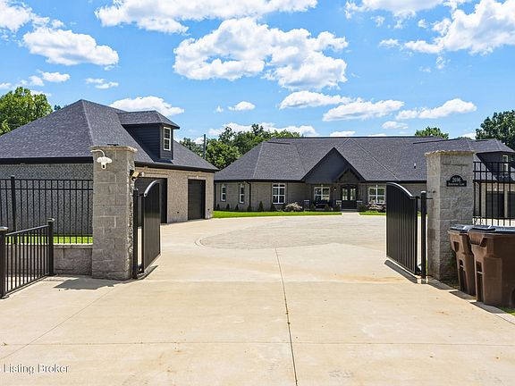 3rd image of 2696 Armstrong Ln