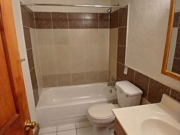5th image of 8566 Webshire Ln APT C