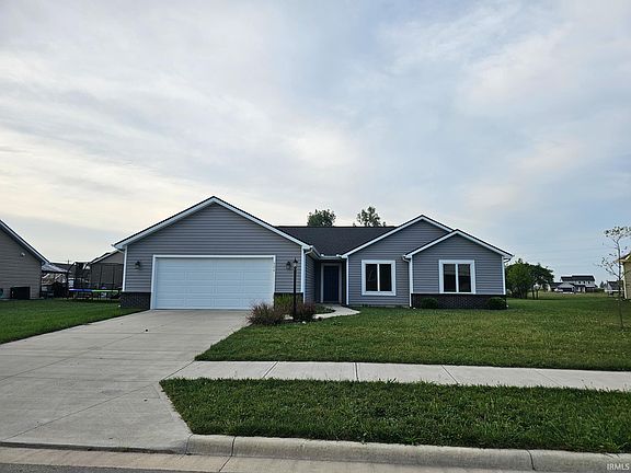 2nd image of 904 Jennifer Dr