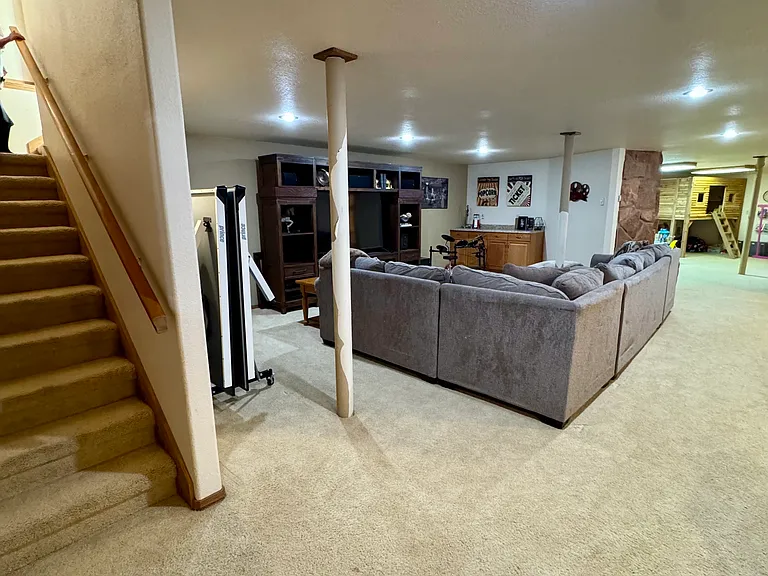1355 R St — Photo 28
