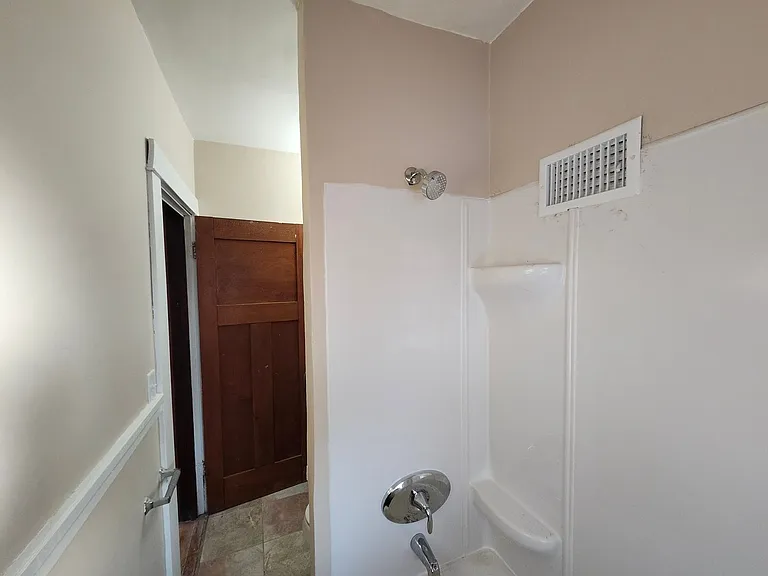 108 N Breese Ter — Photo 28