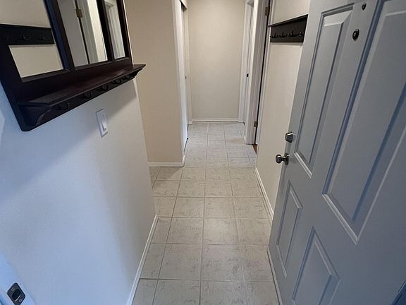 3rd image of 904 Cleveland Ave Unit 103