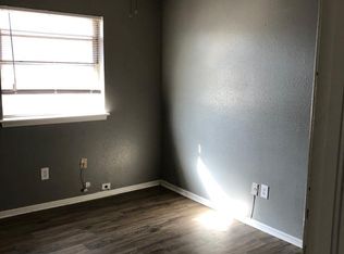 4005 N Shadyway Dr, Midwest City, OK 73110