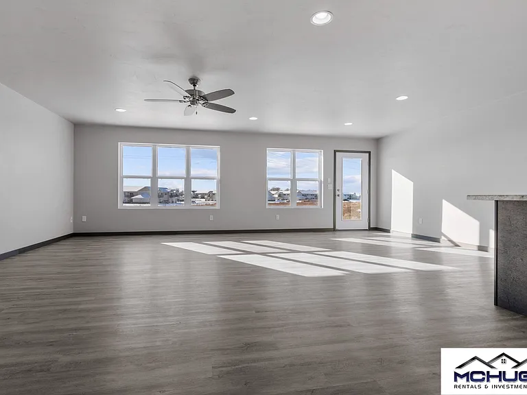 3767 E Rubyred Dr — Photo 9