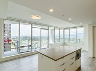13318 104th Ave #2001, Surrey, BC V3T0R2