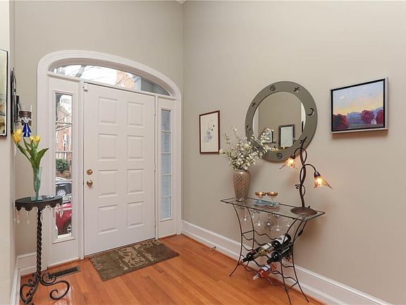 Foyer with fan light and side lights