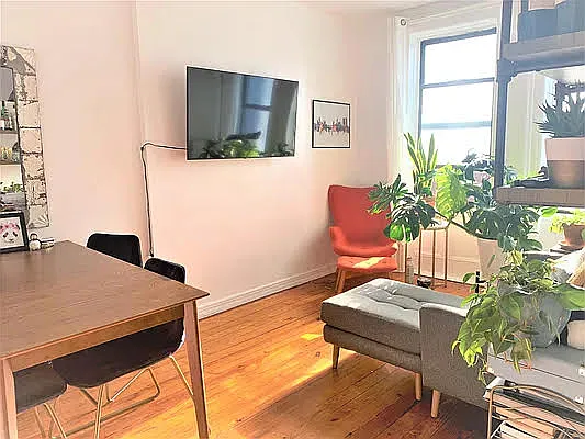 Rented by Virtual Real Estate | media 16