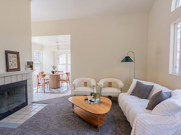 5th image of 1002 Forest Run