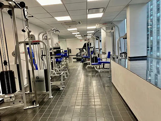 Rented by New York Private Realty Group | media 32