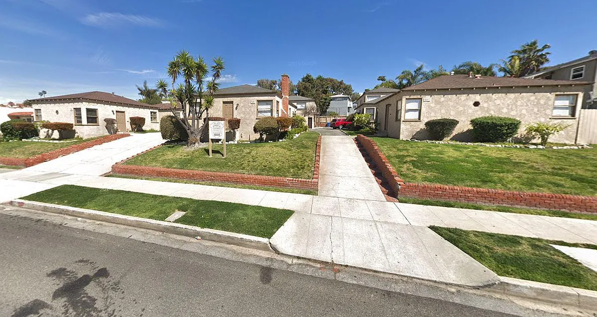 Building Photo - 620 S Pacific Coast Hwy #A