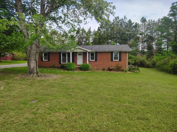 619 Baker Dr, Lafayette, TN 37083