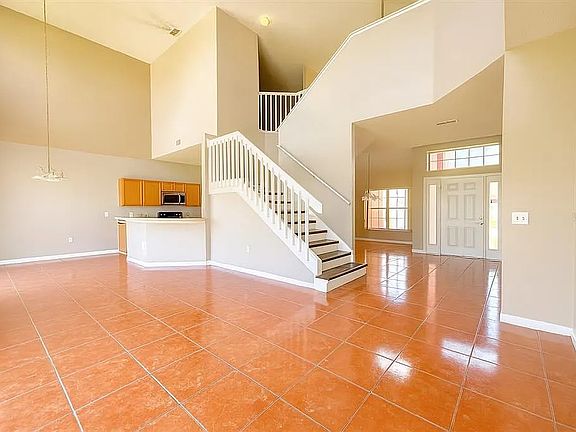 5th image of 270 Beckenham Dr