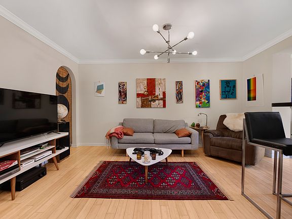 3rd image of 1233 Raum St NE APT 3
