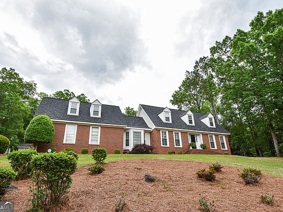 4th image of 120 Mill Race Rd