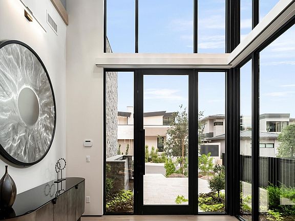 3rd image of 5020 N ASCENT Drive