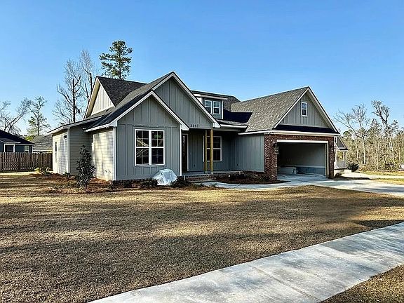 3rd image of 4067 Applecross Rd