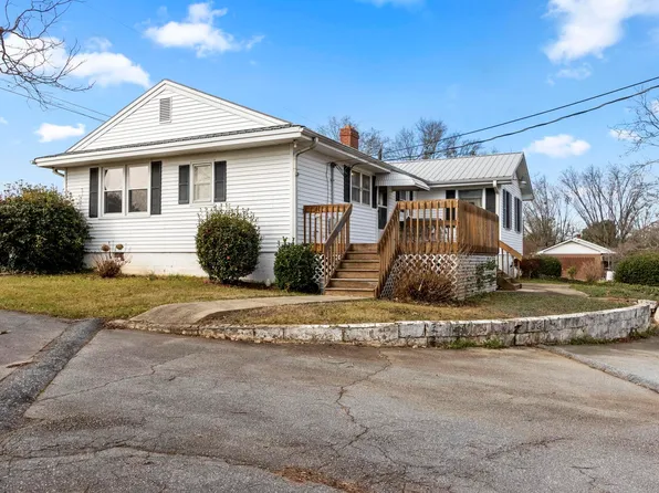 110 Summit Dr, Liberty, SC 29657