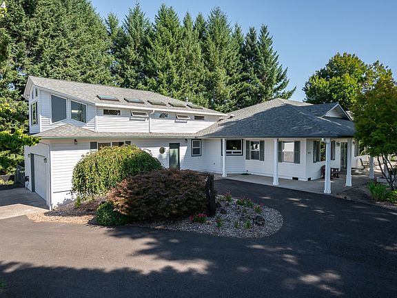 5th image of 8710 NE 139th St