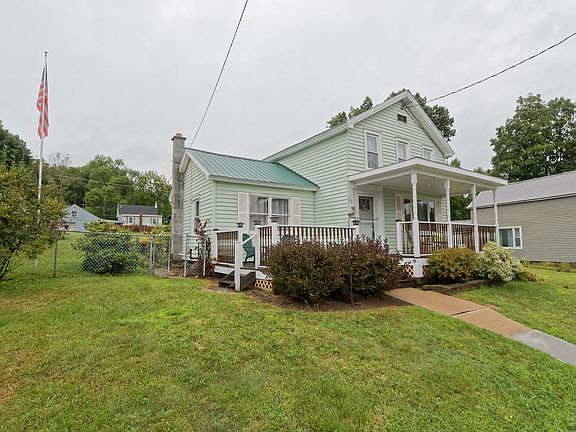 4th image of 83 Pearl St