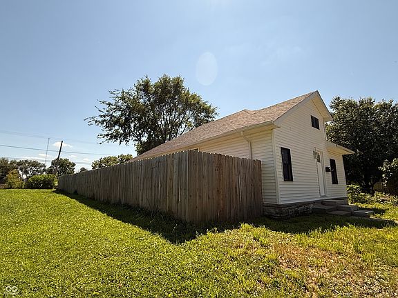 3rd image of 1227 W 13th St