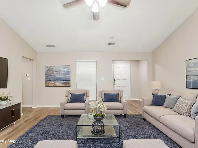 308 Southlake Dr — Photo 6