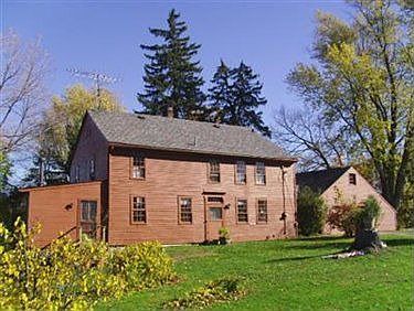 1st image of 694 Pine Dr