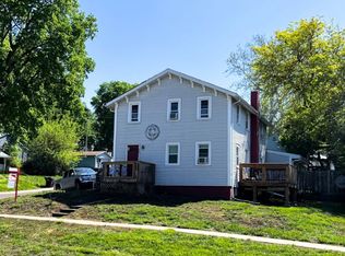 211 N Locust St, Glenwood, IA 51534