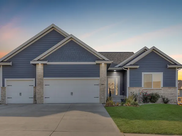 904 SW 8th Ct, Grimes, IA 50111