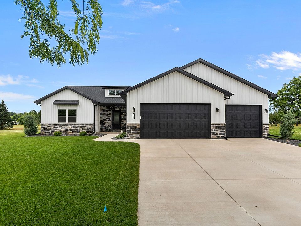 1st image of 1448 Foxfire Ct