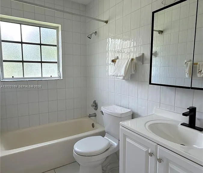 7700 SW 52nd Ct — Photo 9