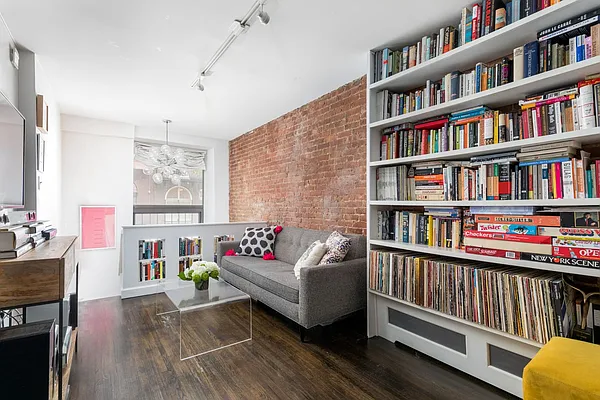Sold by Compass | media 1