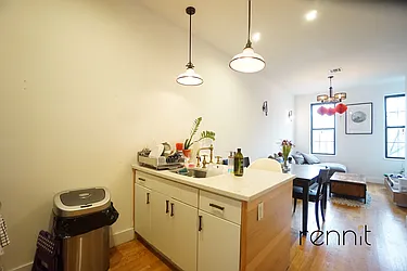 Rented by Rennit Inc.